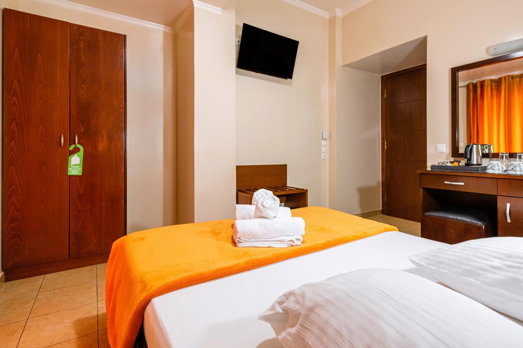 Hotel Faros I Pireus Zewnętrze zdjęcie